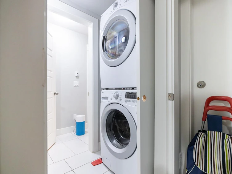 2388 E 2nd Avenue, Vancouver, BC, V5N 1G3 - 26