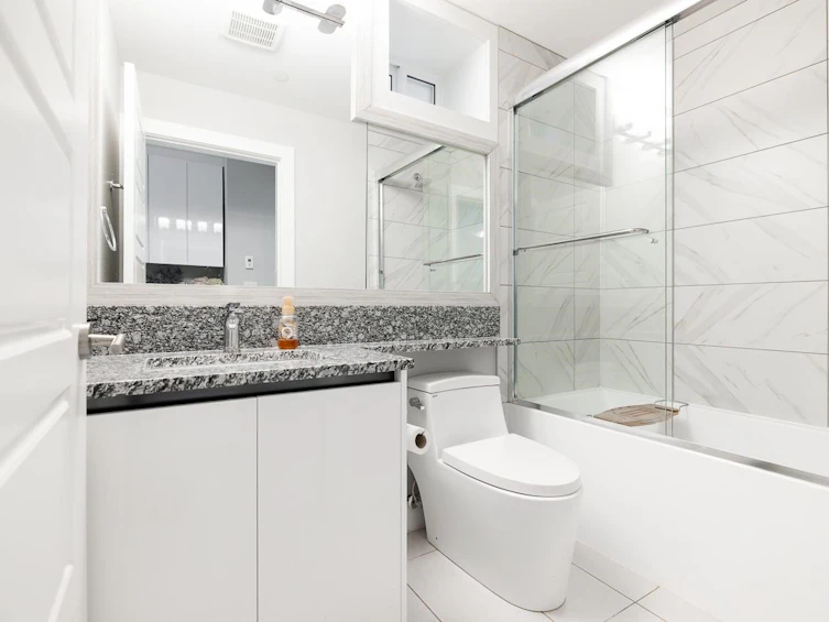 2388 E 2nd Avenue, Vancouver, BC, V5N 1G3 - 28