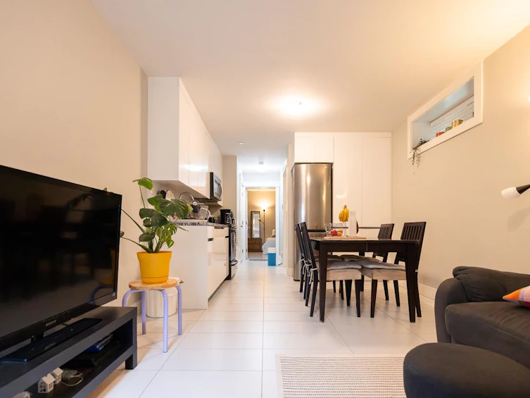 2388 E 2nd Avenue, Vancouver, BC, V5N 1G3 - 22