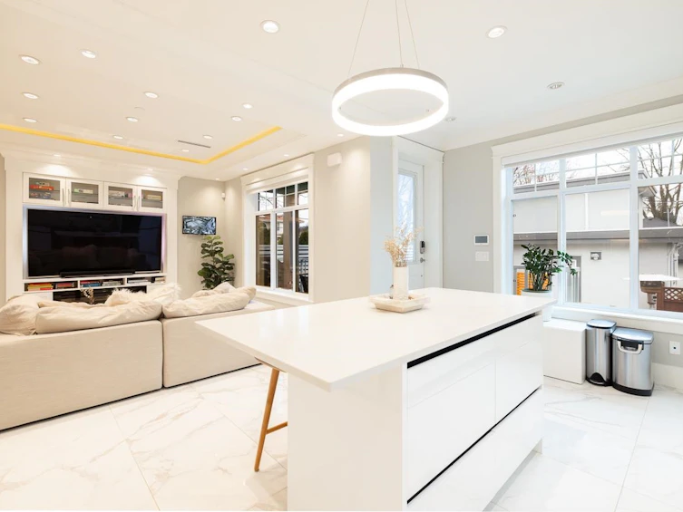 2388 E 2nd Avenue, Vancouver, BC, V5N 1G3 - 10