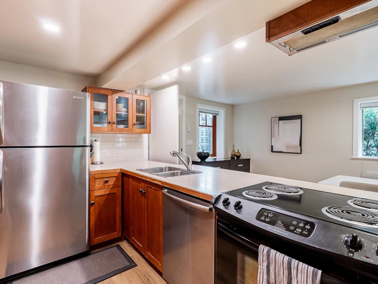 456 W 18th Avenue, Vancouver, BC, V5Y 2B1 - 29