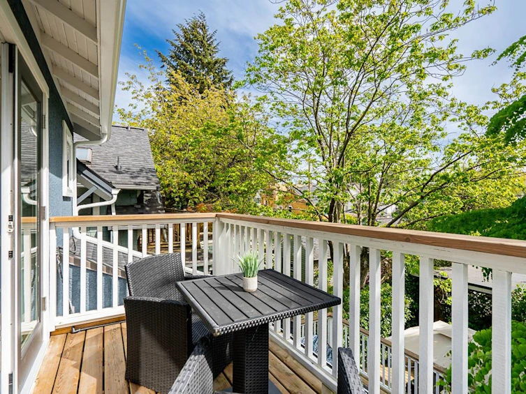 456 W 18th Avenue, Vancouver, BC, V5Y 2B1 - 18