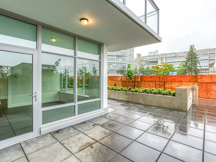 107-258 Nelson's Court, New Westminster, BC, V3L 0J9 - 16
