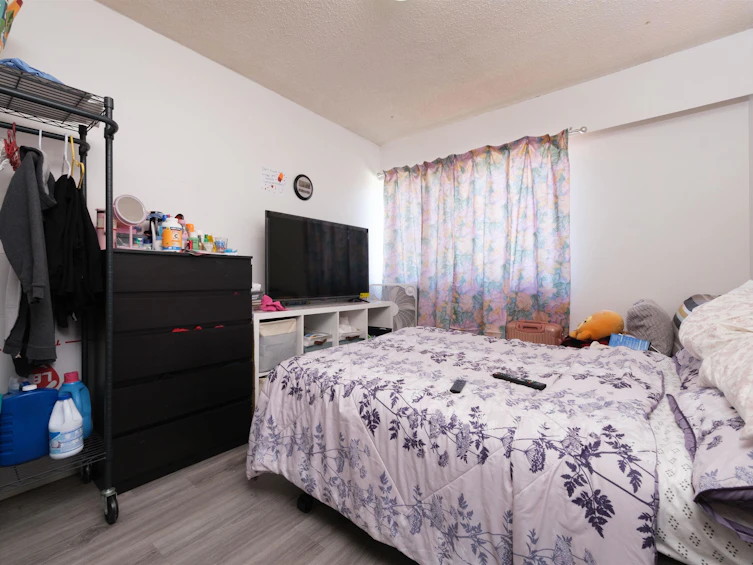 6630 Canada Way, Burnaby, BC, V5E 3P7 - 16