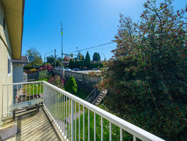 6630 Canada Way, Burnaby, BC, V5E 3P7 - 10