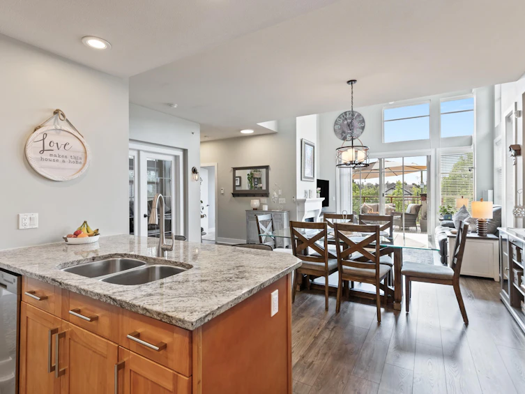 303-16483 64 Avenue, Surrey, BC, V3S 6V7 - 6
