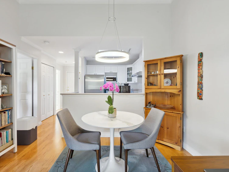 401-128 W 8th Street, North Vancouver, BC, V7M 3M1 - 10