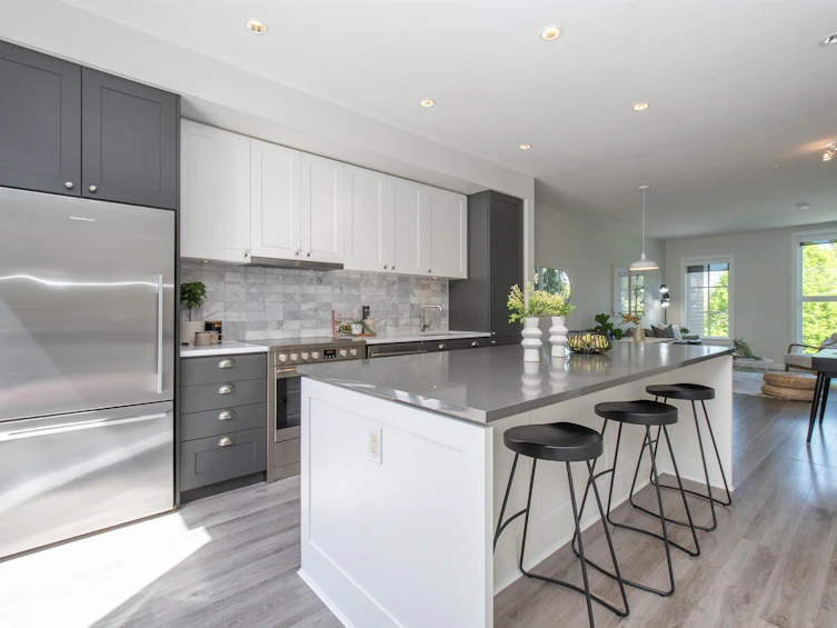 3433 Porter Street, Vancouver, BC, V5N 4H2 - 8