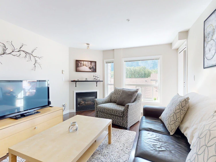309-1212 Main Street, Squamish, BC, V8B 0S1 - 3