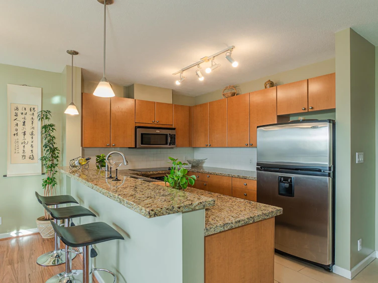 1202-15 E Royal Avenue, New Westminster, BC, V3L 0A9 - 7