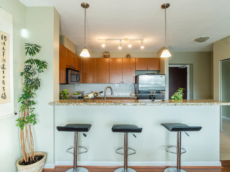 1202-15 E Royal Avenue, New Westminster, BC, V3L 0A9 - 8