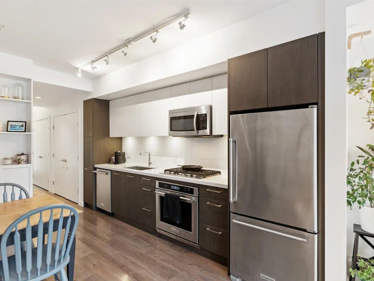 404-417 Great Northern Way, Vancouver, BC, V5T 0G7 - 5