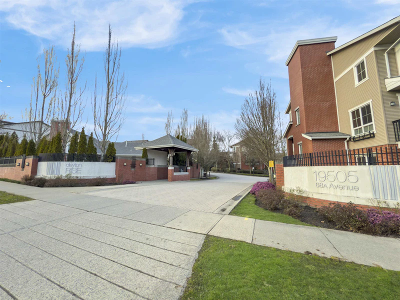 24 - 19505 68a Avenue, Surrey BC V4N 6K3