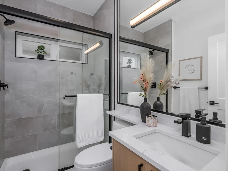 1-9820 Alberta Road, Richmond, BC, V6Y 1T6 - 9