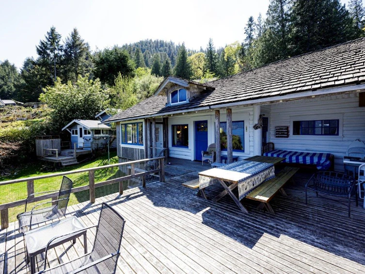 1749 Cove Road, Bowen Island, BC, V0N 1G1 - 2