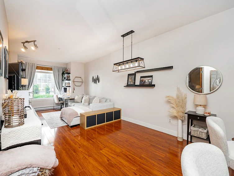 116-11887 Burnett Street, Maple Ridge, BC, V2X 6P6 - 11