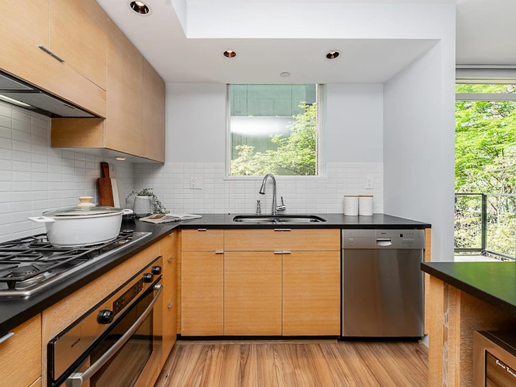 302-1055 Homer Street, Vancouver, BC, V6B 1G3 - 8