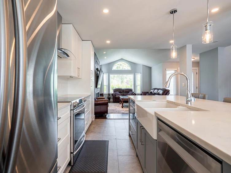 8489 146 Street, Surrey, BC, V3S 7R4 - 8
