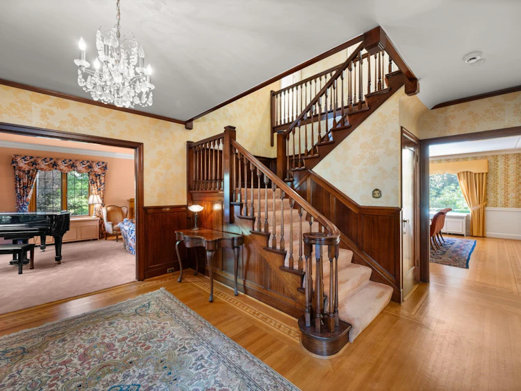 5376 Marguerite Street, Vancouver, BC, V6M 3K6 - 3