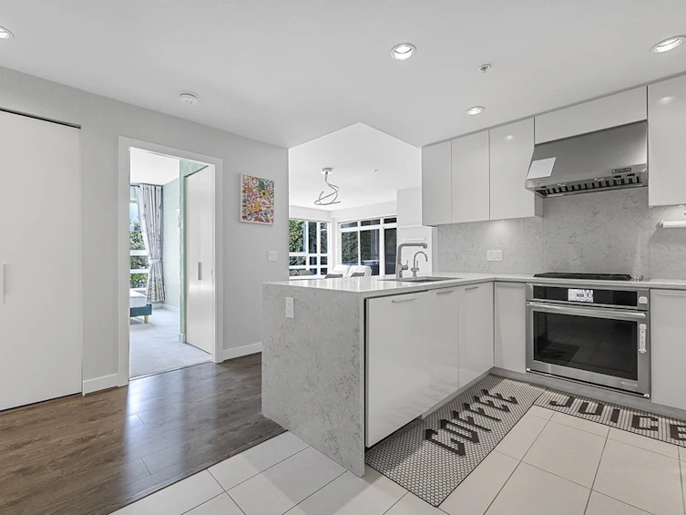 212-3462 Ross Drive, Vancouver, BC, V6S 0H6 - 4