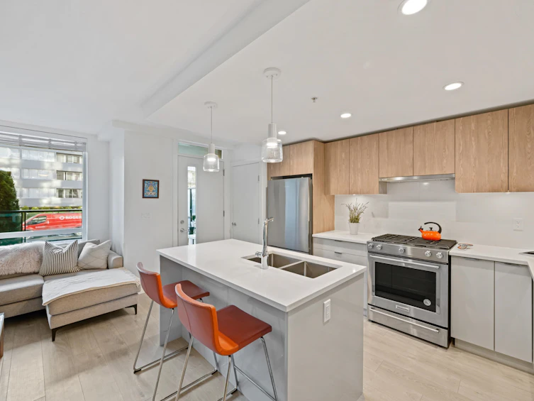 TH10-108 E 8th Street, North Vancouver, BC, V7L 0H1 - 11
