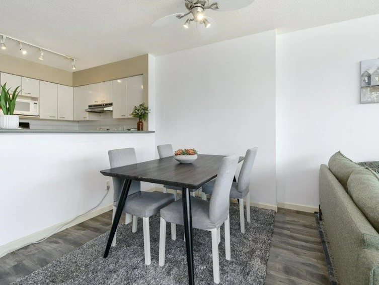 303-6088 Willingdon Avenue, Burnaby, BC, V5H 4V2 - 8