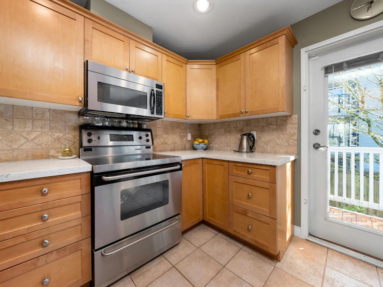 12-2688 Mountain Highway, North Vancouver, BC, V7J 2N5 - 9