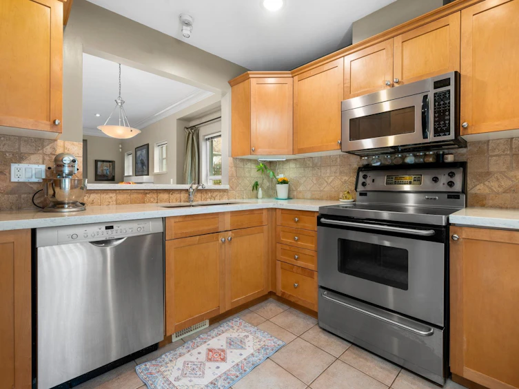12-2688 Mountain Highway, North Vancouver, BC, V7J 2N5 - 8