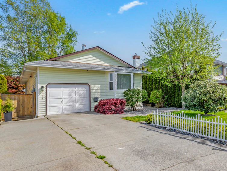 19073 117a Avenue, Pitt Meadows, BC, V3Y 1Y5 - 2