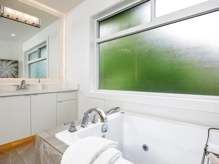 1192 Croft Road, North Vancouver, BC, V7K 1K1 - 23