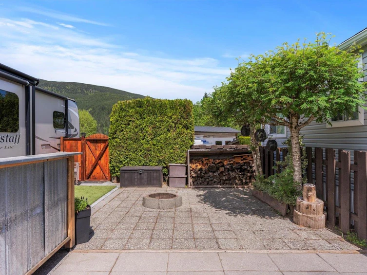 29-1436 Frost Road, Columbia Valley, BC, V2R 4X8 - 3