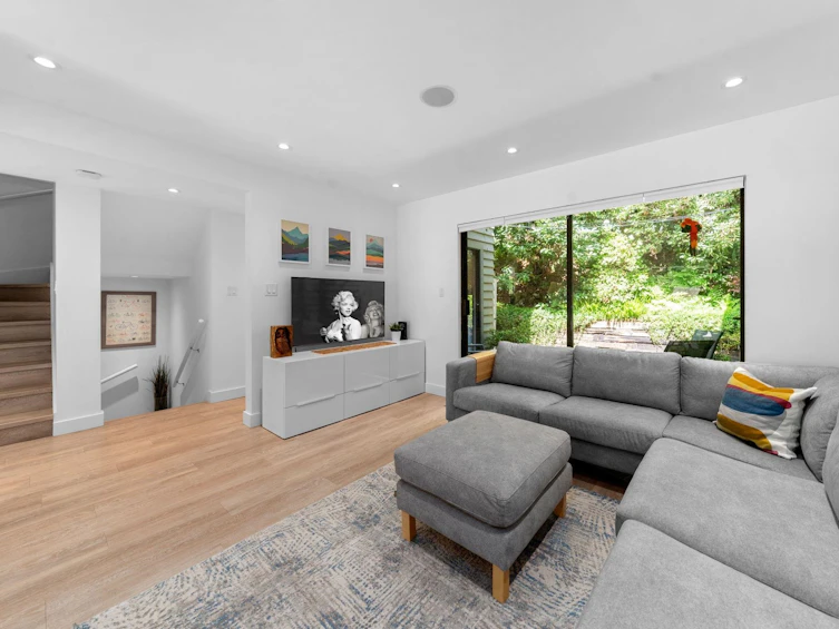 822 Frederick Road, North Vancouver, BC, V7K 2Y3 - 4