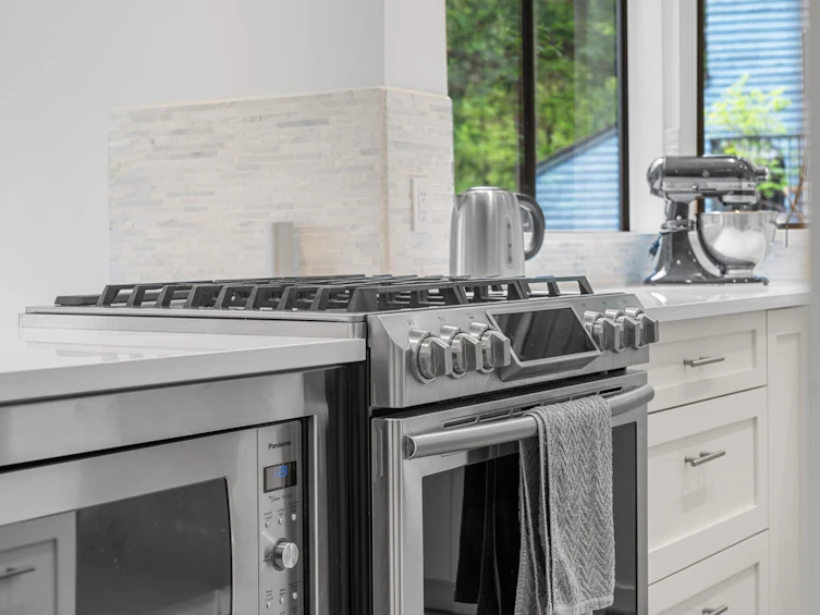 822 Frederick Road, North Vancouver, BC, V7K 2Y3 - 19