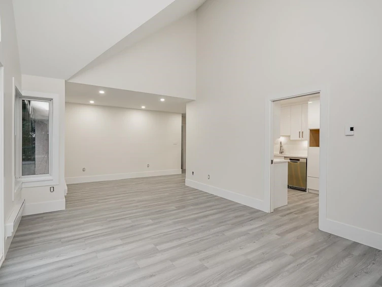 306-5663 Inman Avenue, Burnaby, BC, V5H 2M2 - 9