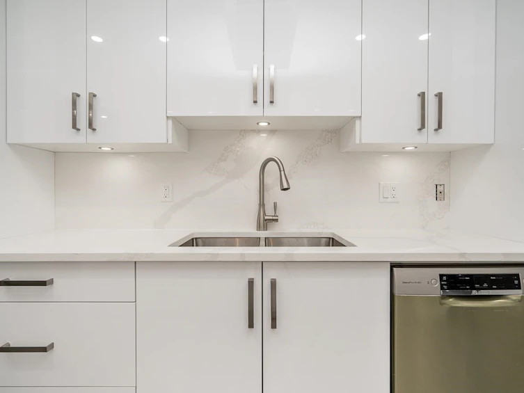 306-5663 Inman Avenue, Burnaby, BC, V5H 2M2 - 13