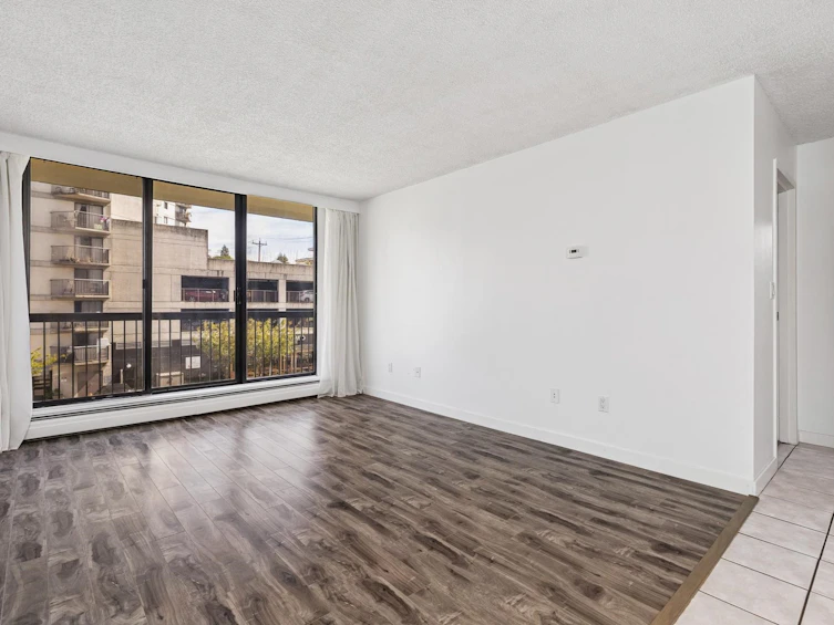 304-145 St. Georges Avenue, North Vancouver, BC, V7L 3G8 - 18