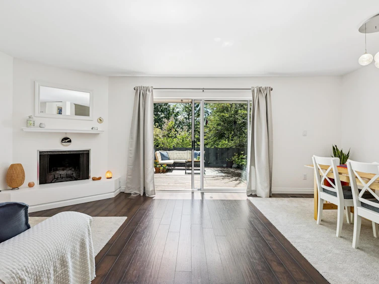 4611 Hoskins Road, North Vancouver, BC, V7K 2R2 - 3