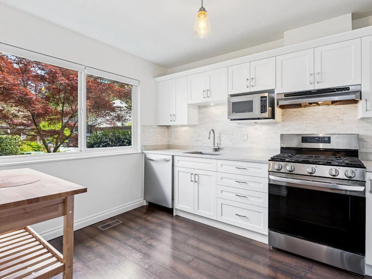 4611 Hoskins Road, North Vancouver, BC, V7K 2R2 - 16