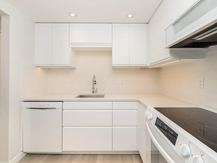 222-7340 Moffatt Road, Richmond, BC, V6Y 1X8 - 4