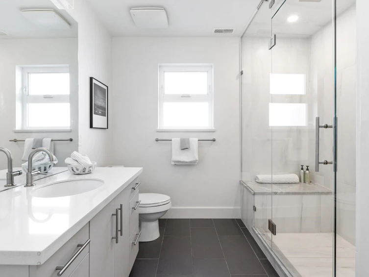 16-415 W Esplanade, North Vancouver, BC, V7M 1A6 - 29