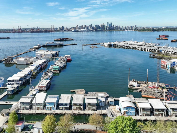 16-415 W Esplanade, North Vancouver, BC, V7M 1A6 - 39
