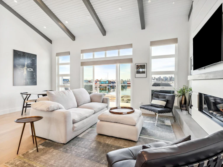 16-415 W Esplanade, North Vancouver, BC, V7M 1A6 - 4