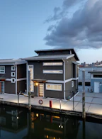 16 415 W Esplanade