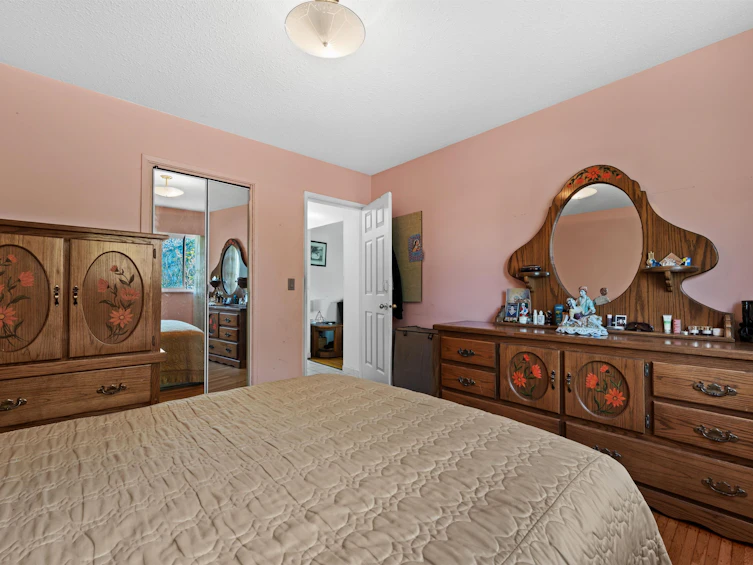 1228 E 27th Avenue, Vancouver, BC, V5V 2L8 - 13