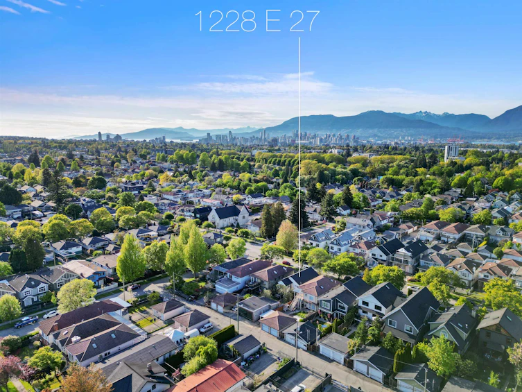 1228 E 27th Avenue, Vancouver, BC, V5V 2L8 - 2