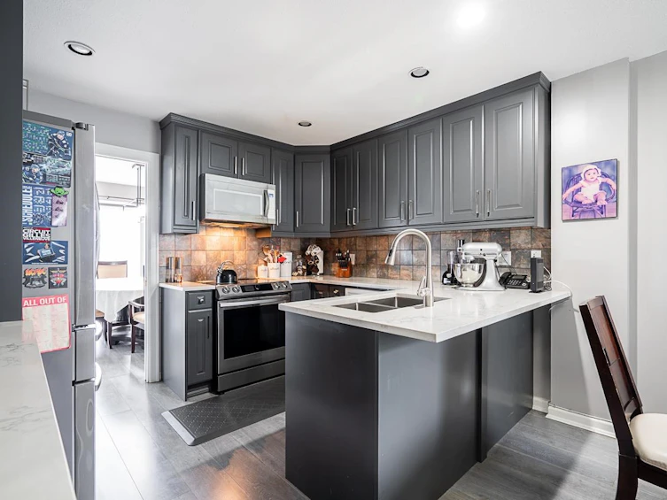 122-28 Richmond Street, New Westminster, BC, V3L 5P4 - 16