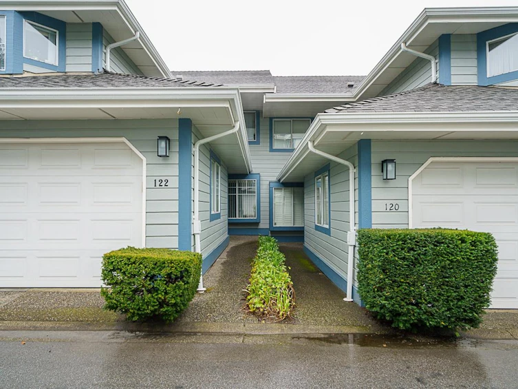 122-28 Richmond Street, New Westminster, BC, V3L 5P4 - 2