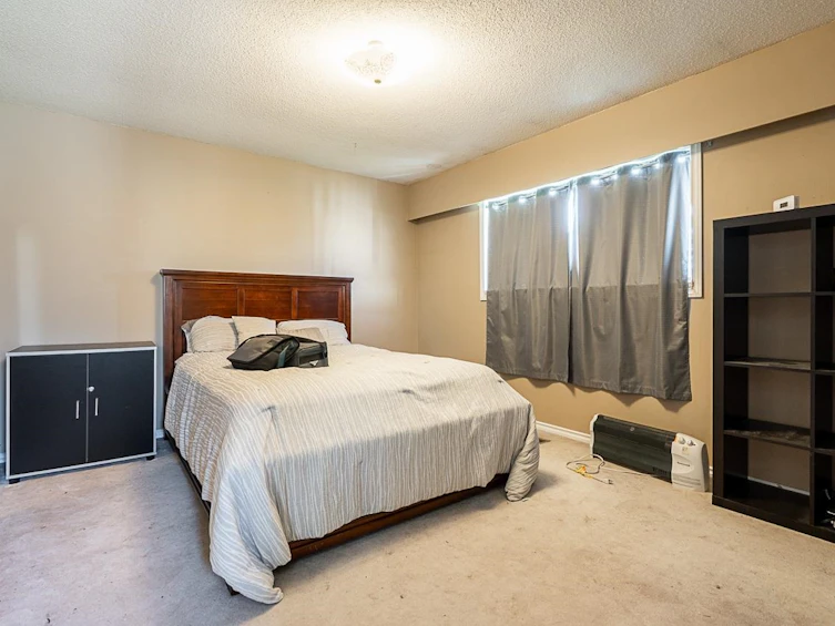 11820 King Road, Richmond, BC, V7A 3B6 - 11
