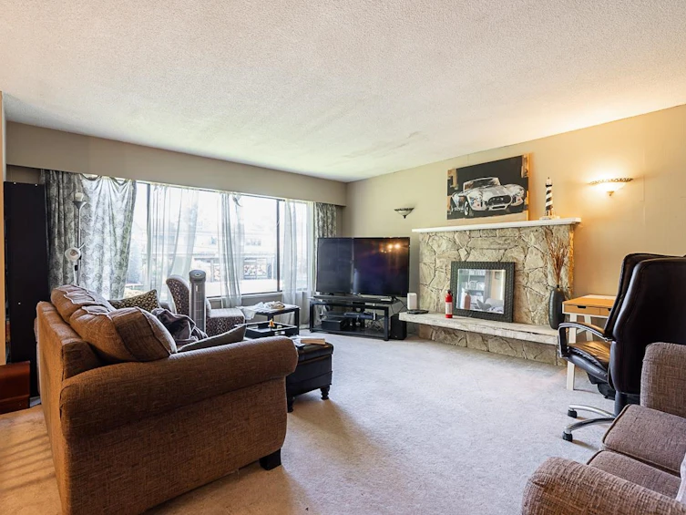 11820 King Road, Richmond, BC, V7A 3B6 - 5