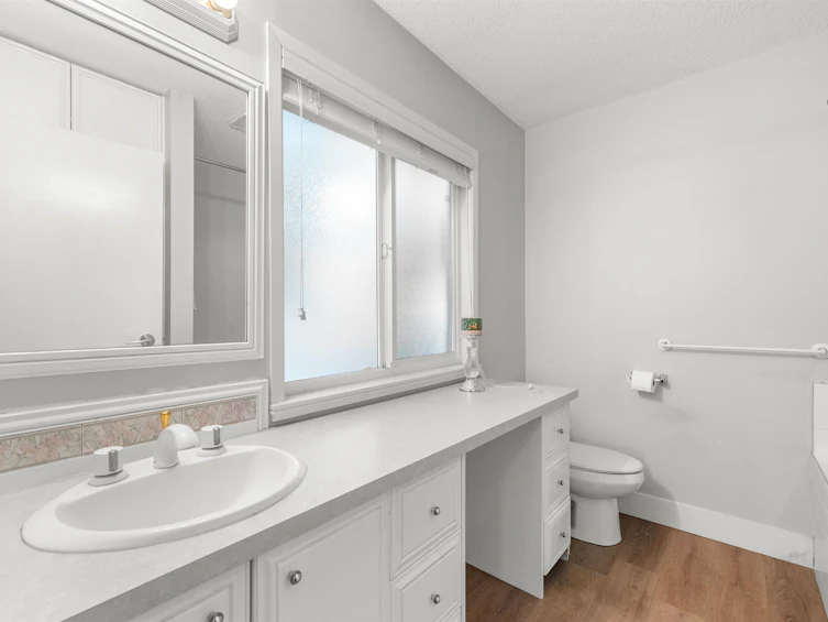 18676 32 Avenue, Surrey, BC, V3Z 1A7 - 13